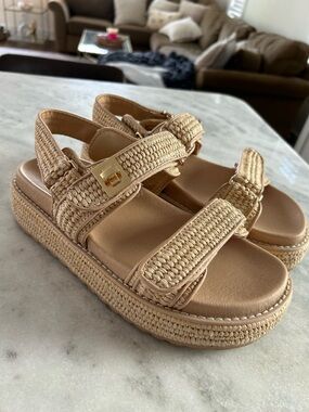 Steve Madden Bigmona Platform Sandals